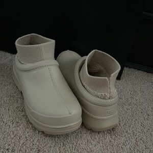 Ugg Tasman Rain Boots